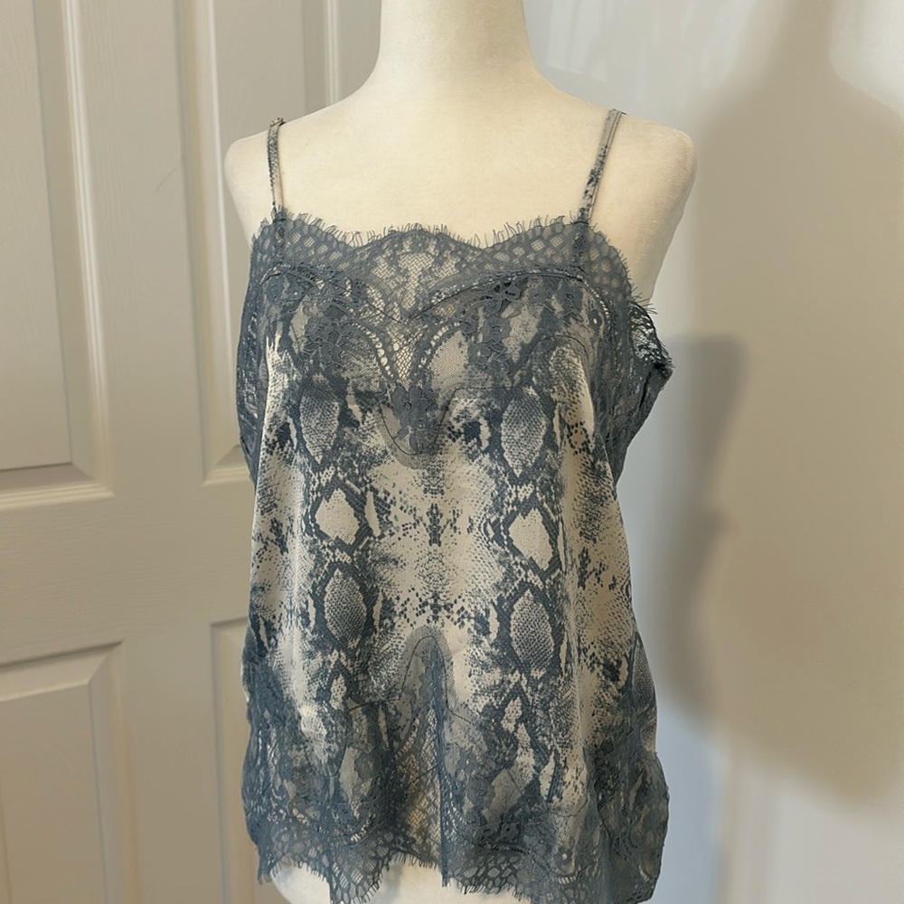 Light blue Vici top